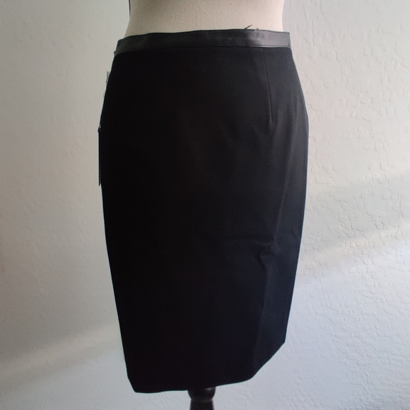 Vince Camuto Dresses & Skirts - 🆕 Vince Camuto rich black business casual pencil Skirt with faux leather trim_2